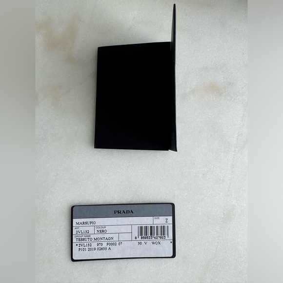 Black PRADA nylon cross body bag unisex - Picture 6 of 9